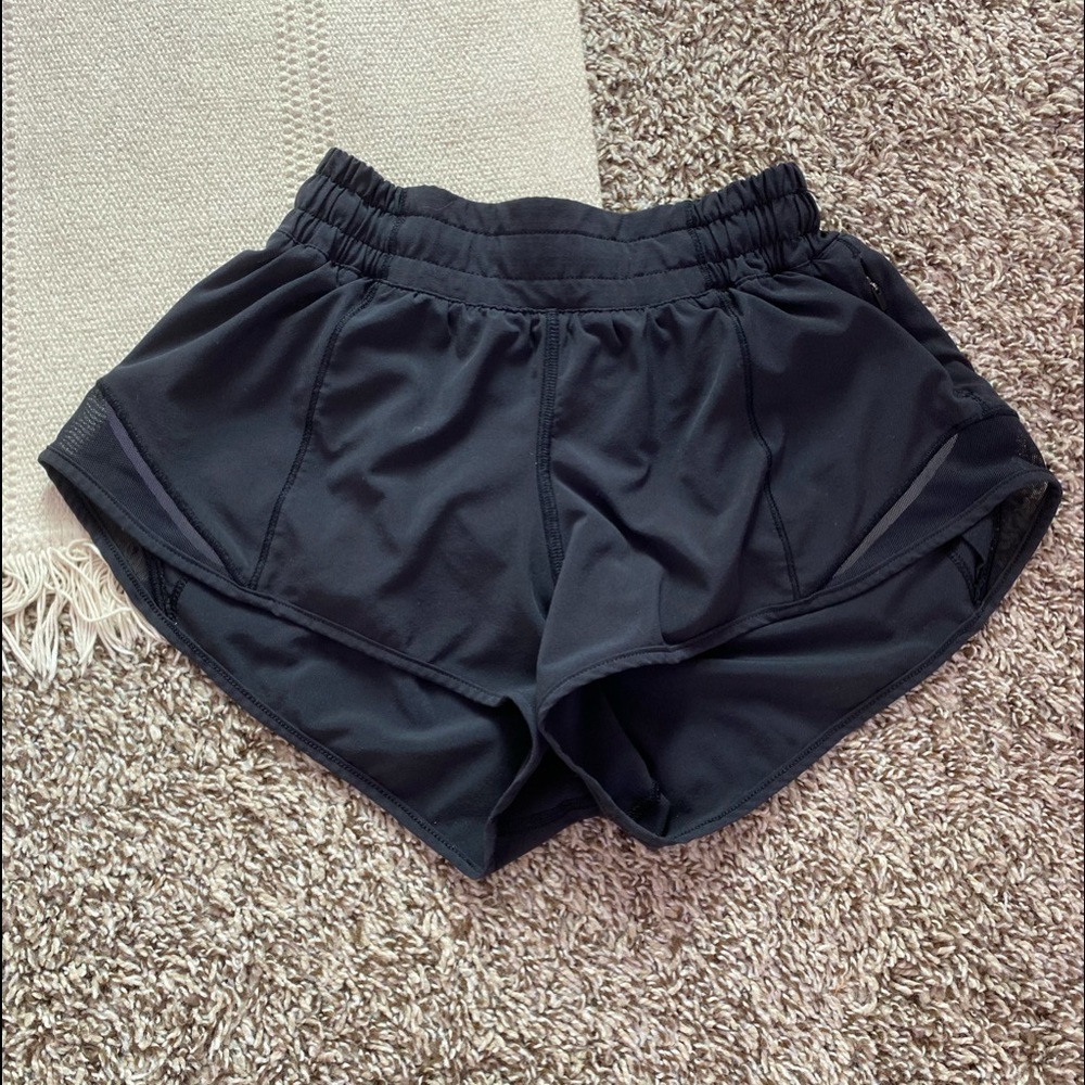Lululemon Hotty Hot shorts